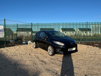 Used Ford Fiesta 2016 for sale - 77195544: Photo