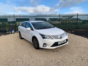 Used Toyota Avensis 2012 for sale - 76748969: Photo