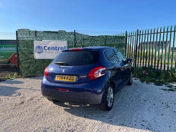 Used Peugeot 208 2014 for sale - 78412161: Photo