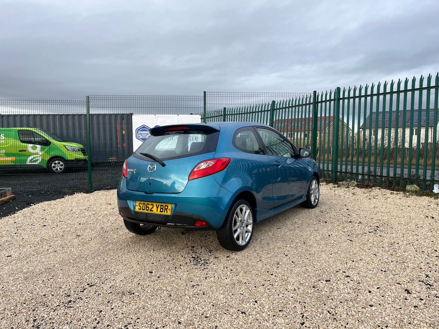 Used Mazda Mazda2 2012 for sale - 77240340: Photo 3