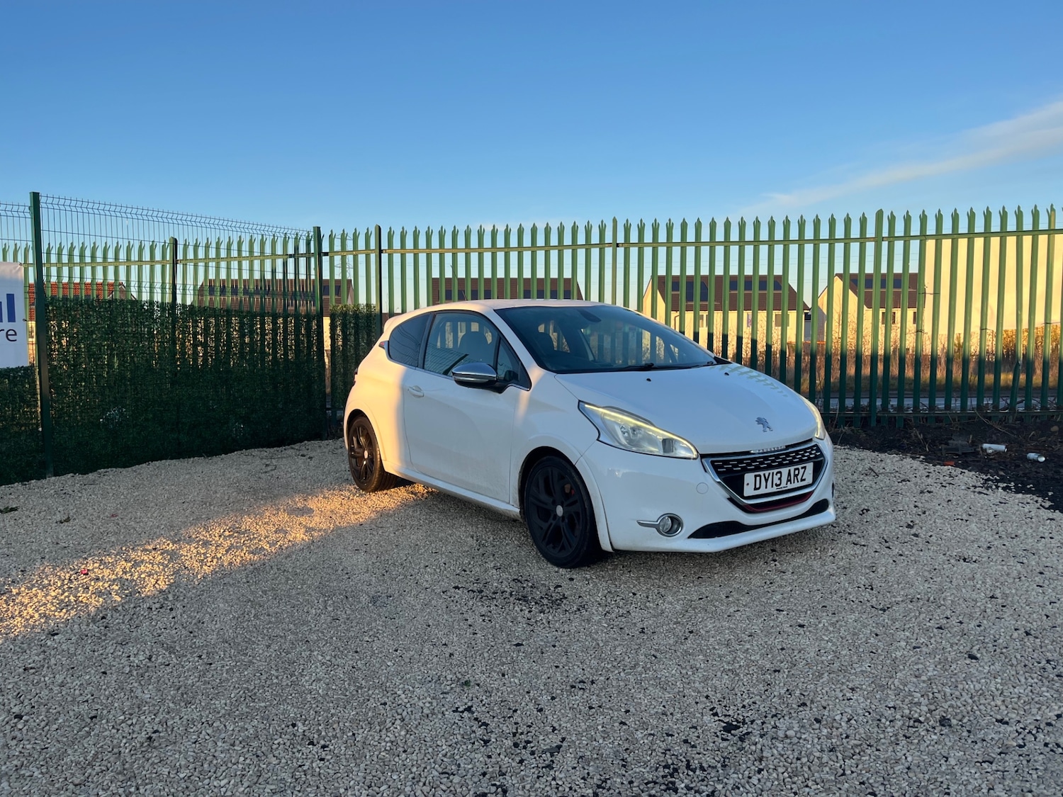 Used Peugeot 208 2013 for sale - 77249047: Photo 2