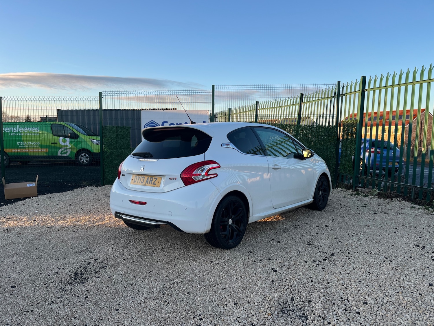 Used Peugeot 208 2013 for sale - 77249047: Photo 3