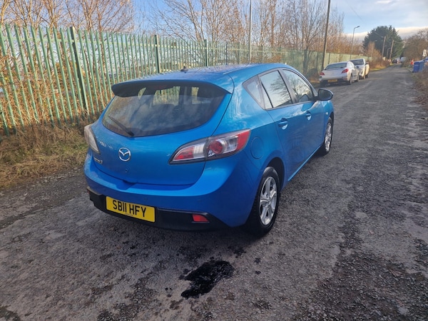 Used Mazda Mazda3 2011 for sale - 73827724: Photo 4