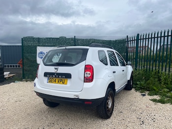 Used Dacia Duster 2014 for sale - 78630346: Photo