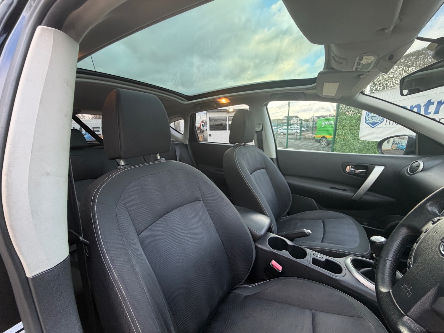 Used Nissan Qashqai 2010 for sale - 77272533: Photo 7