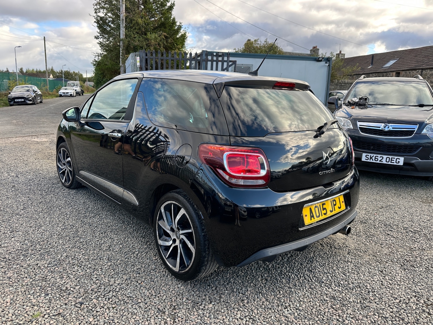 Used Citroen DS3 2015 for sale - 76037160: Photo 3