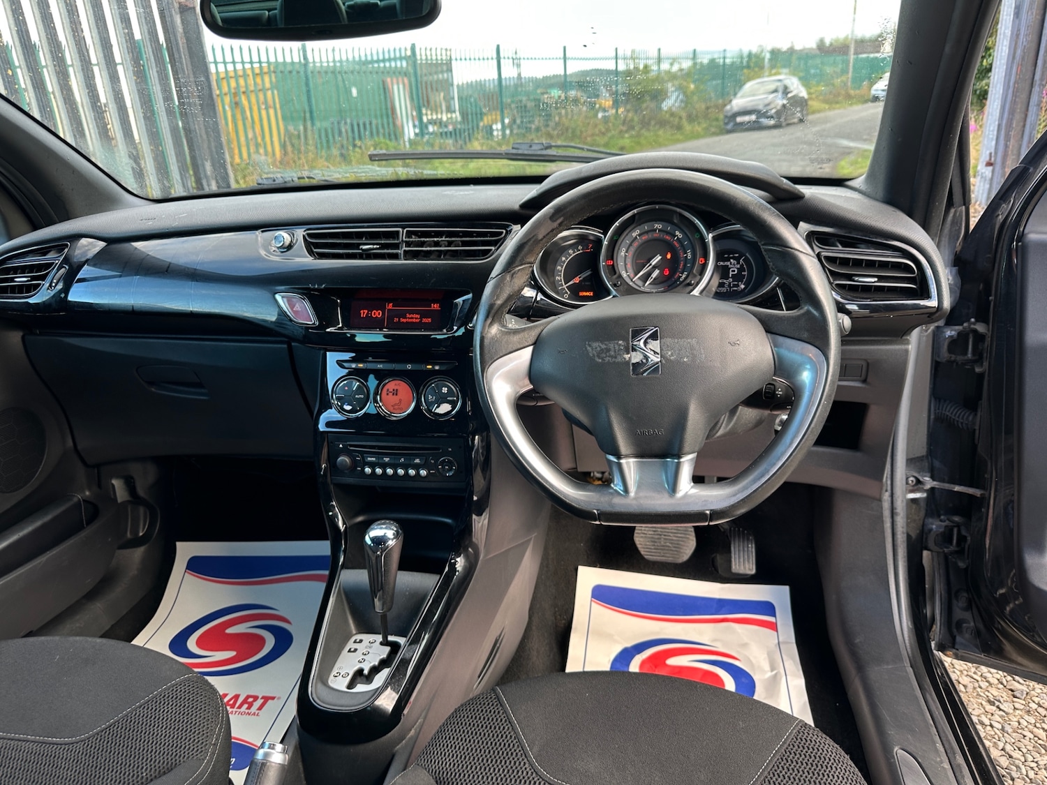 Used Citroen DS3 2015 for sale - 76037160: Photo 6