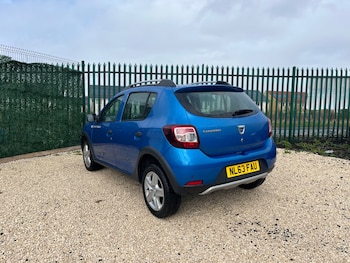 Used Dacia Sandero Stepway 2013 for sale - 78122817: Photo