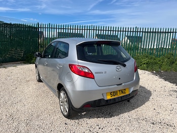 Used Mazda Mazda2 2011 for sale - 78682073: Photo