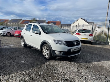 Used Dacia Sandero Stepway 2014 for sale - 75968764: Photo