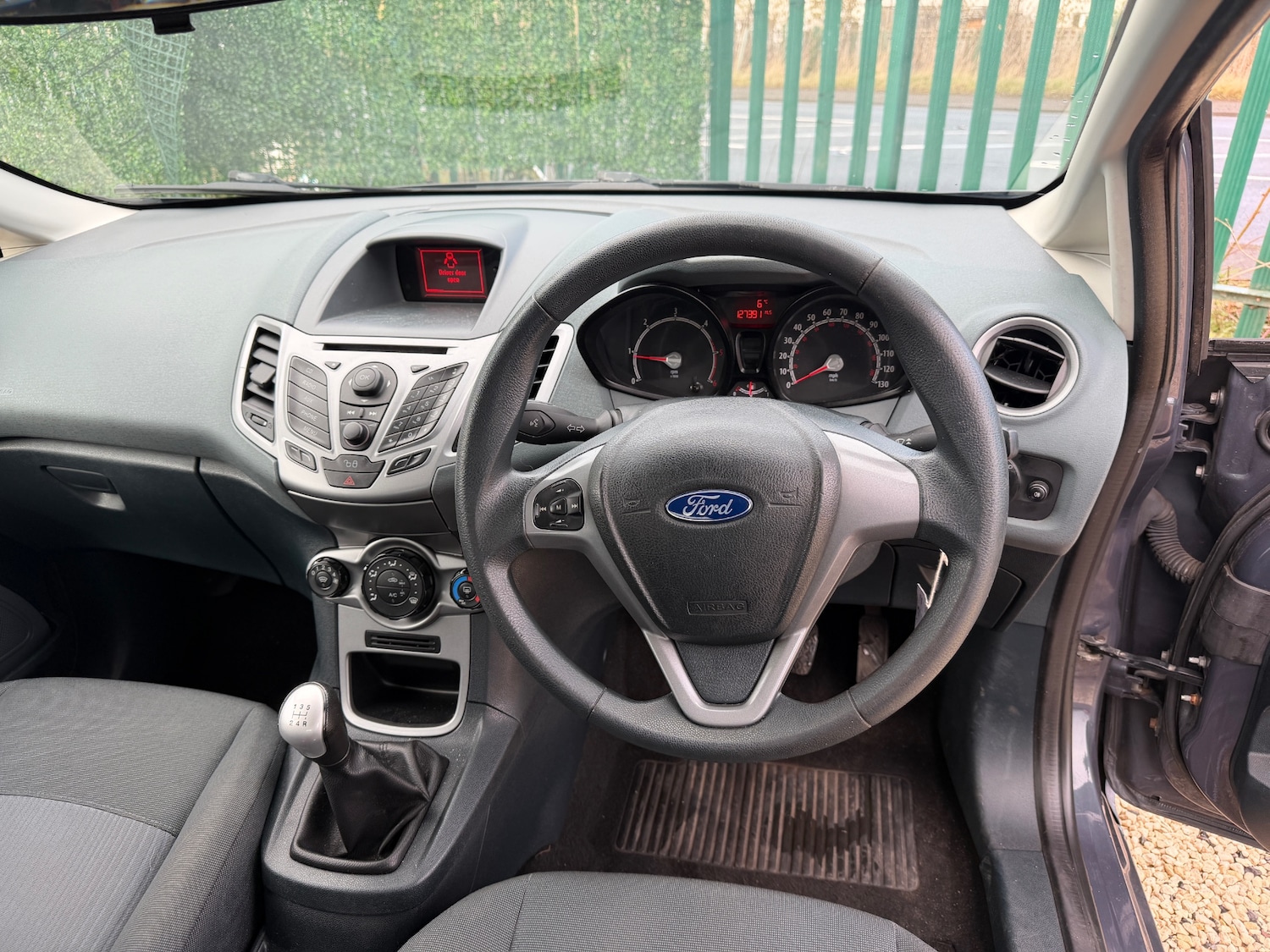 Used Ford Fiesta 2011 for sale - 77873536: Photo 6