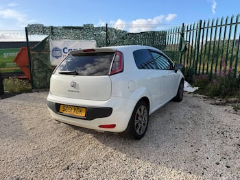 Used Fiat Punto Evo 2011 for sale - 79801279: Photo