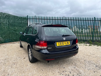 Used Volkswagen Golf 2010 for sale - 78254196: Photo