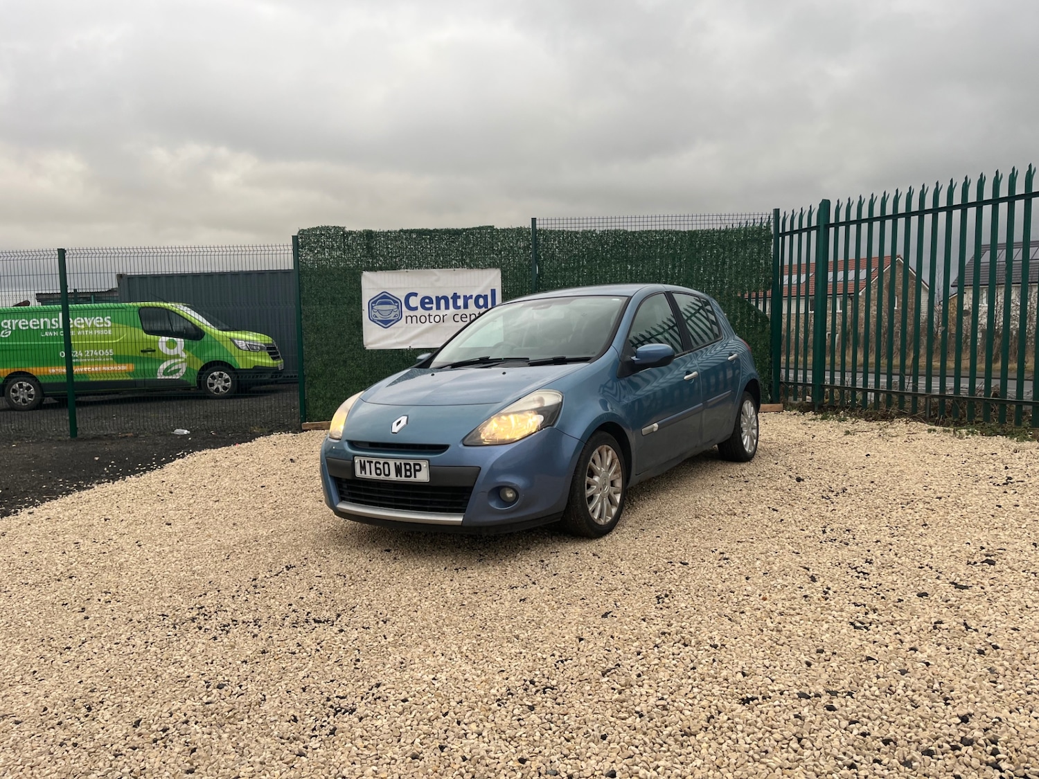 Used Renault Clio 2011 for sale - 77380743: Photo 2