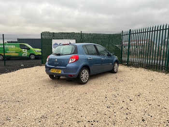 Used Renault Clio 2011 for sale - 77380743: Photo