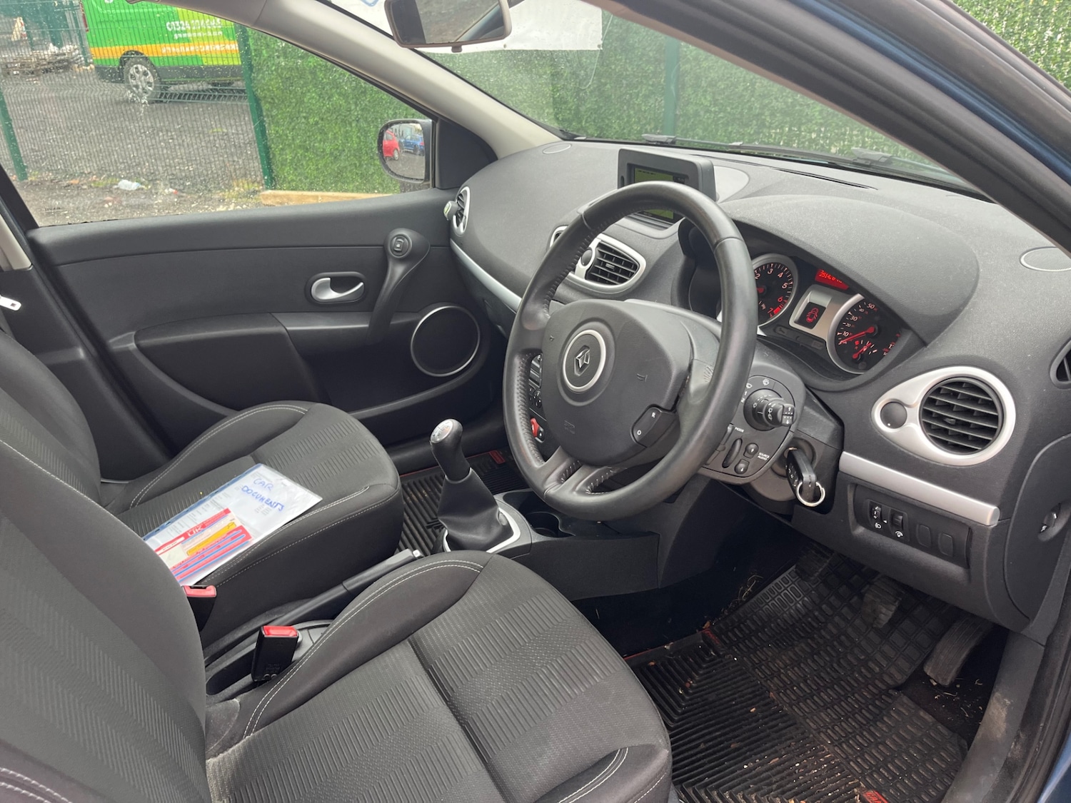 Used Renault Clio 2011 for sale - 77380743: Photo 5