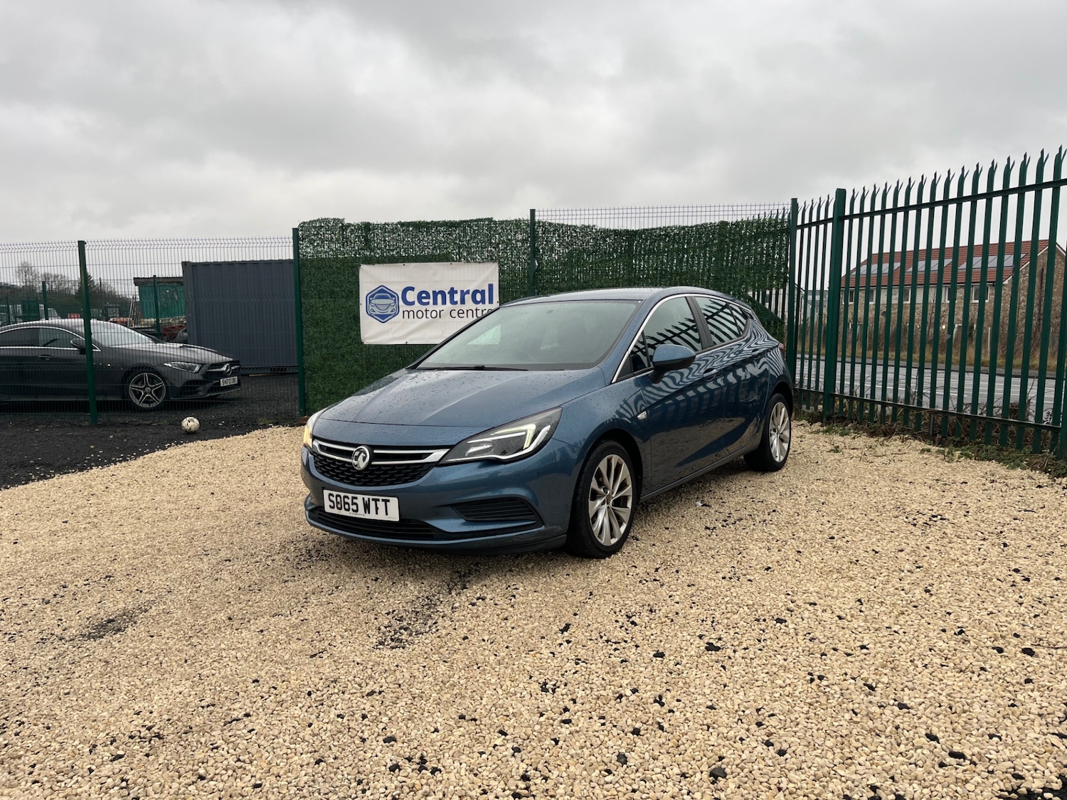 Used Vauxhall Astra 2016 for sale - 77502698: Photo 2
