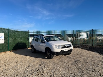 Used Dacia Duster 2013 for sale - 77350215: Photo