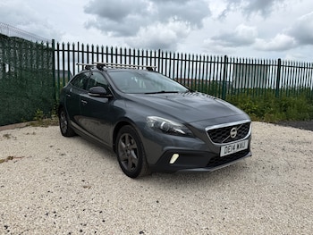 Used Volvo V40 2014 for sale - 78757388: Photo