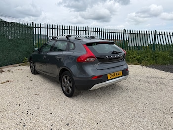 Used Volvo V40 2014 for sale - 78757388: Photo