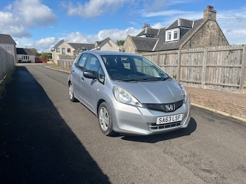 Used Honda Jazz 2013 for sale - 79353268: Photo