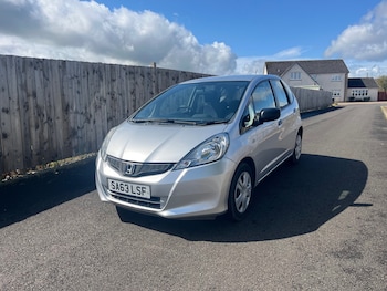 Used Honda Jazz 2013 for sale - 79353268: Photo