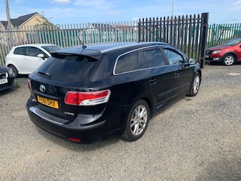 Used Toyota Avensis 2011 for sale - 75410411: Photo