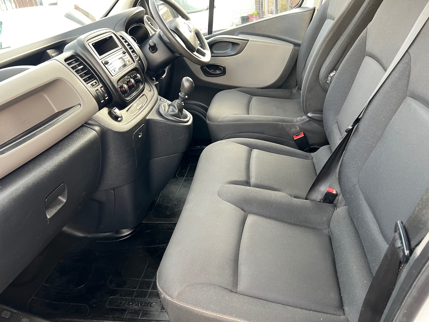 Used Renault Trafic 2015 for sale - 76393486: Photo 8