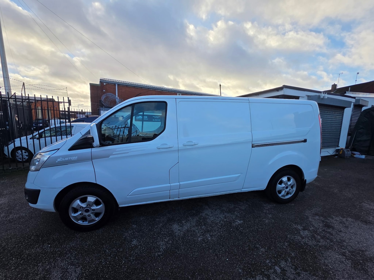 Used Ford Transit Custom 2016 for sale - 76890100: Photo 2
