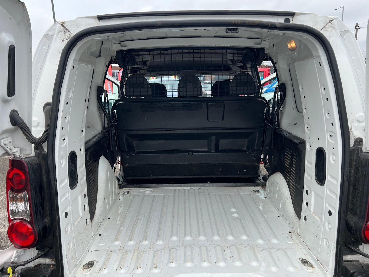 Used Peugeot Partner 2018 for sale - 76113686: Photo 12