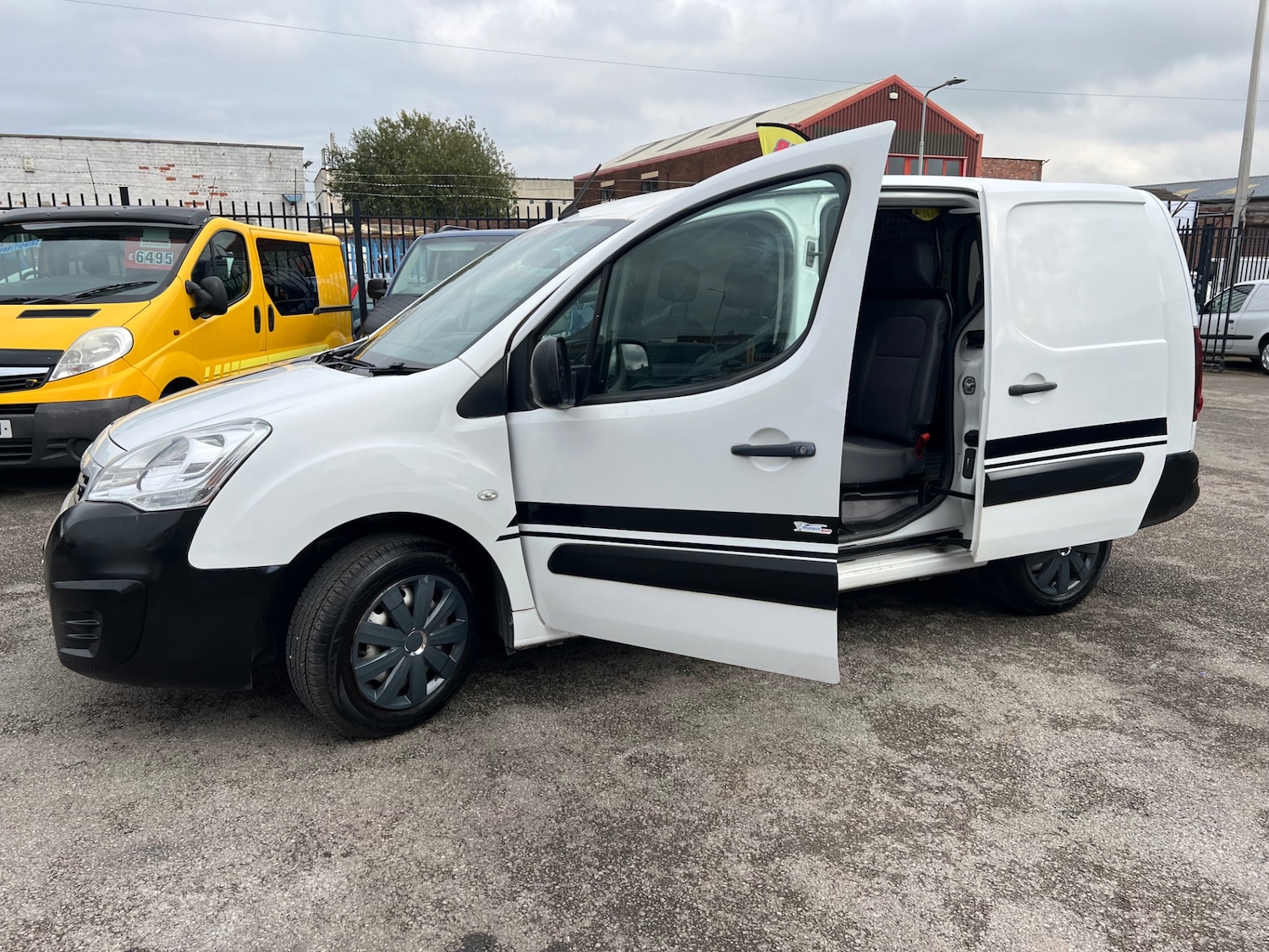 Used Peugeot Partner 2018 for sale - 76113686: Photo 3