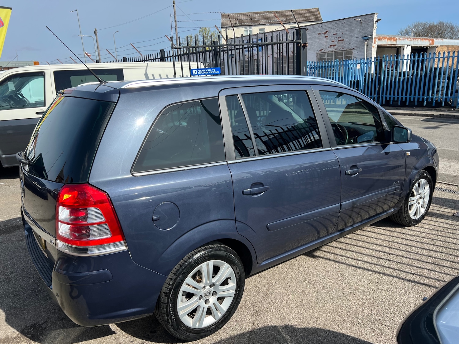 Used Vauxhall Zafira 2011 for sale - 78190694: Photo 3