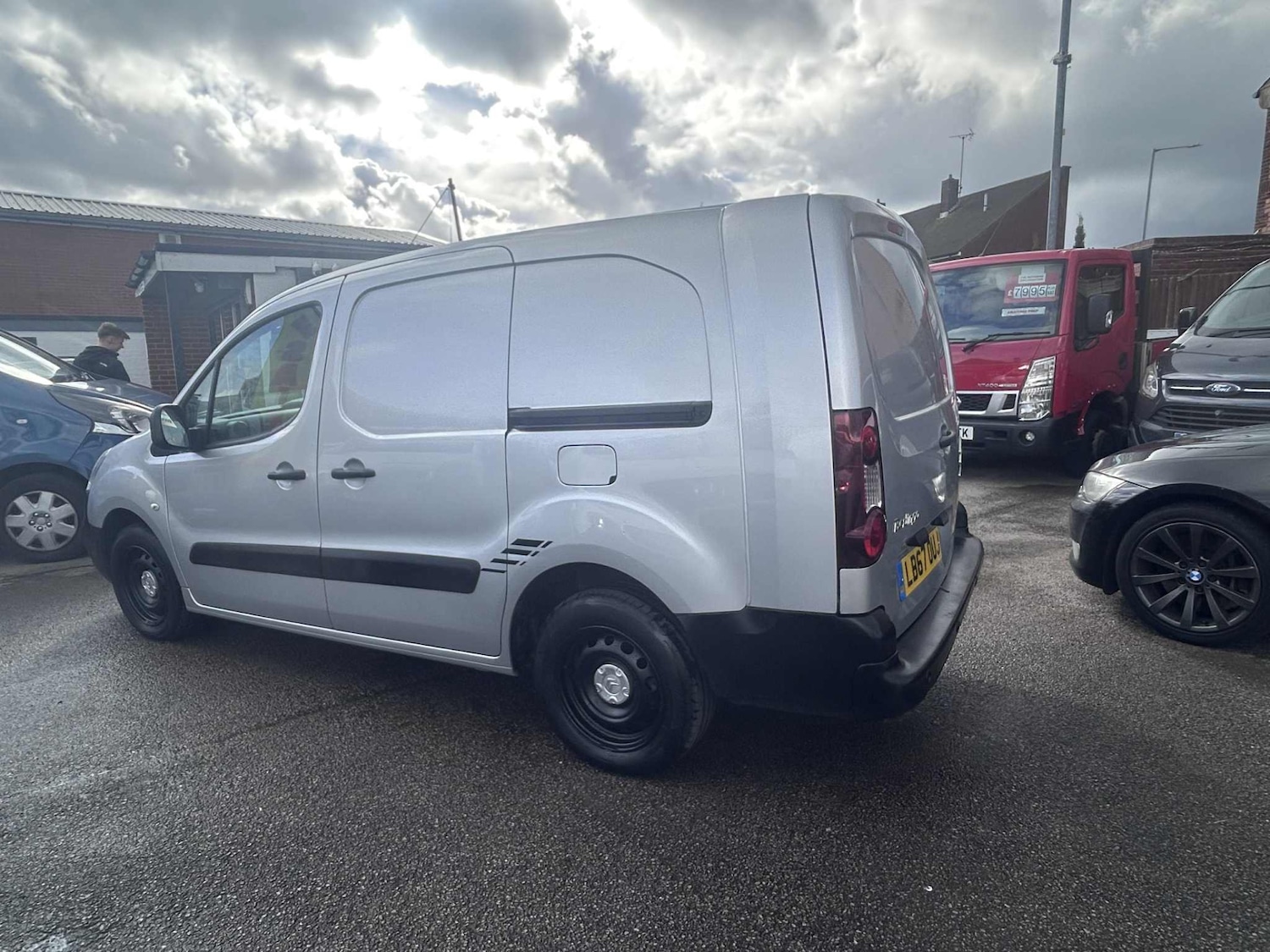 Used Citroen Berlingo 2018 for sale - 76340957: Photo 2