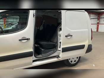 Used Peugeot Partner 2017 for sale - 78639551: Photo