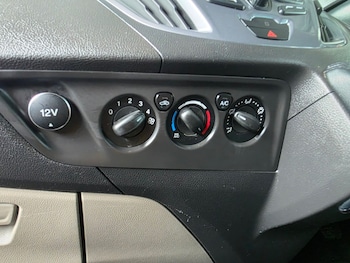 Used Ford Transit Custom 2015 for sale - 77872210: Photo