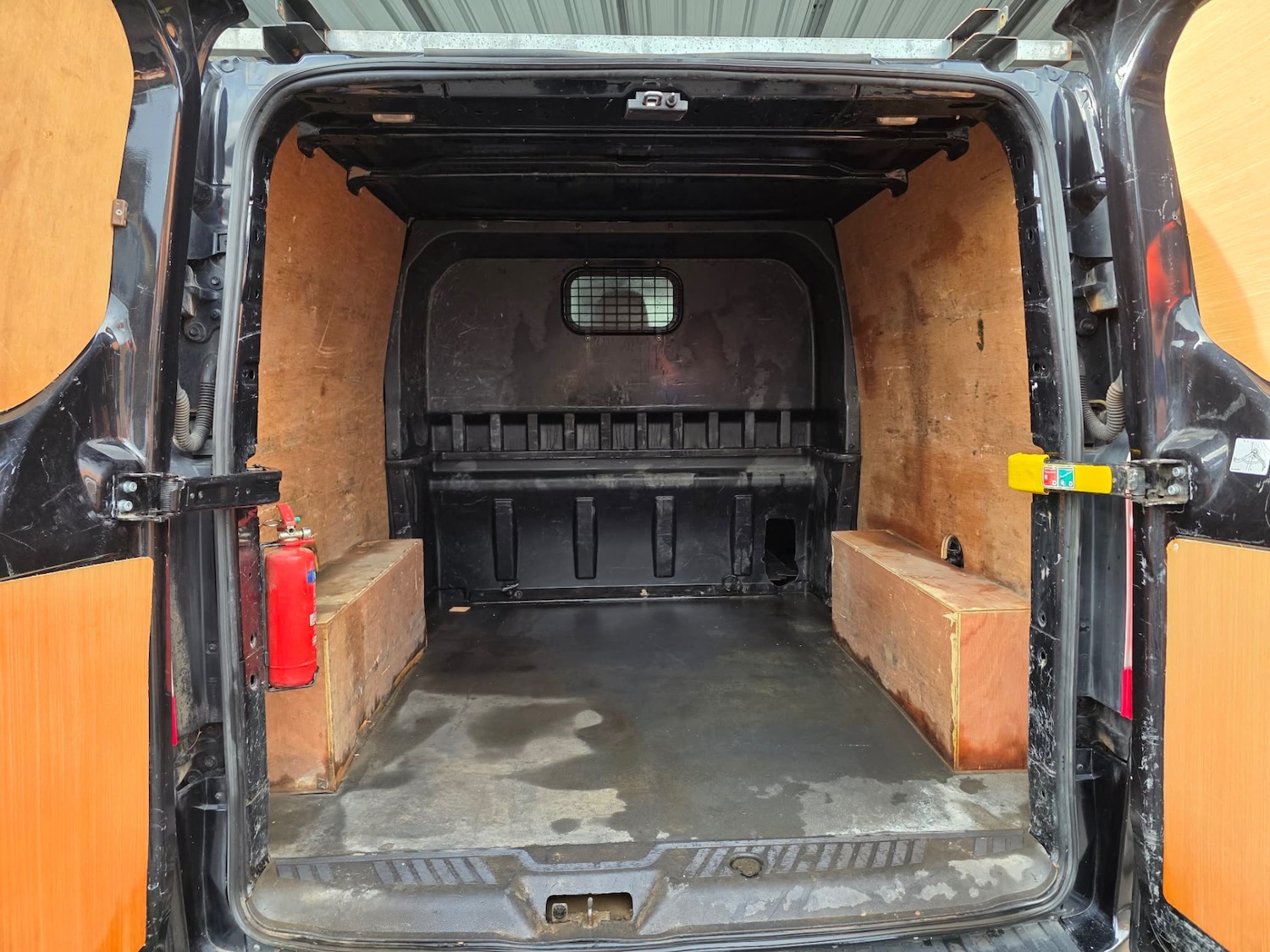 Used Ford Transit Custom 2015 for sale - 77872210: Photo 6