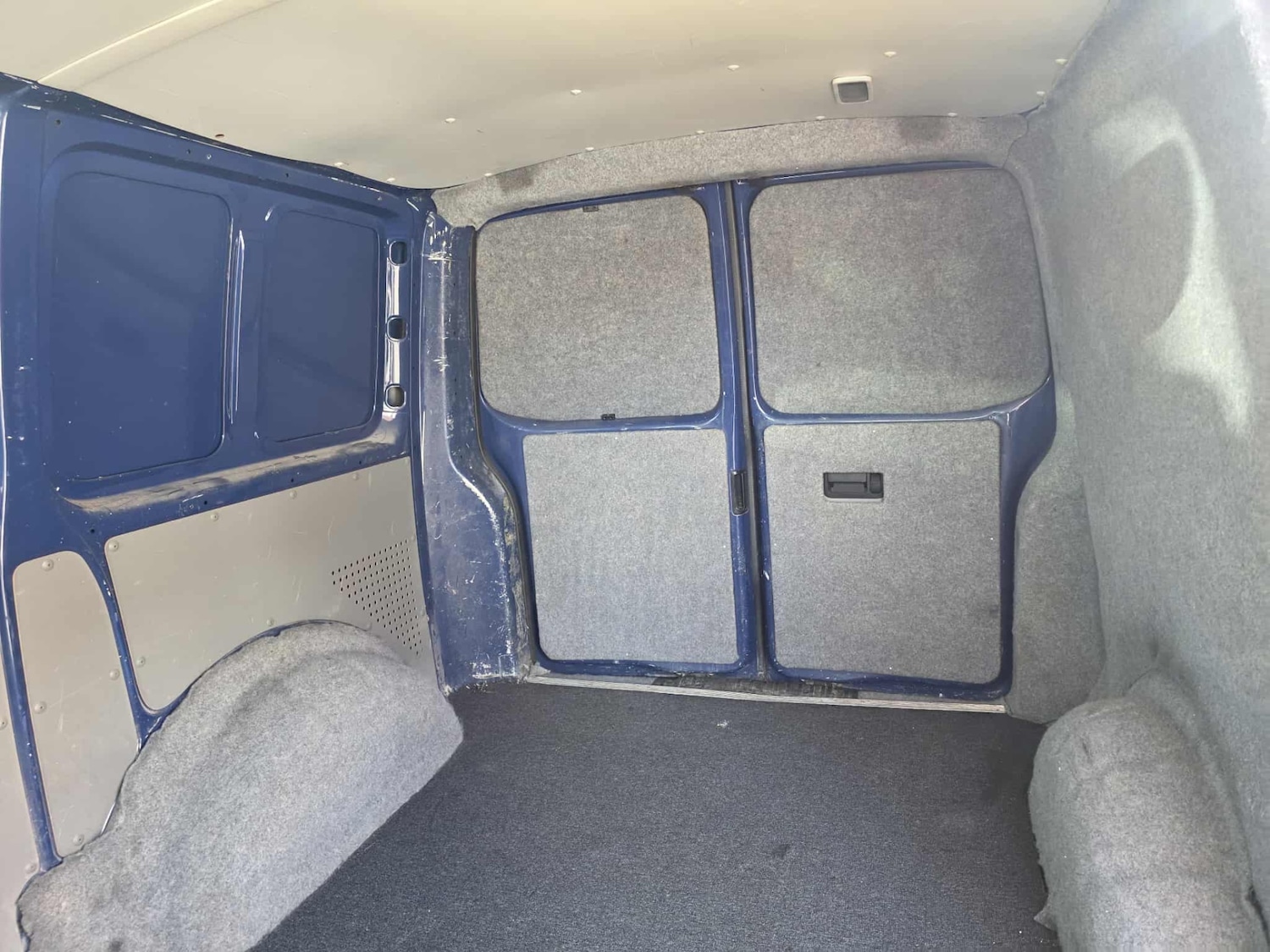 Used Volkswagen Transporter 2007 for sale - 76097173: Photo 18