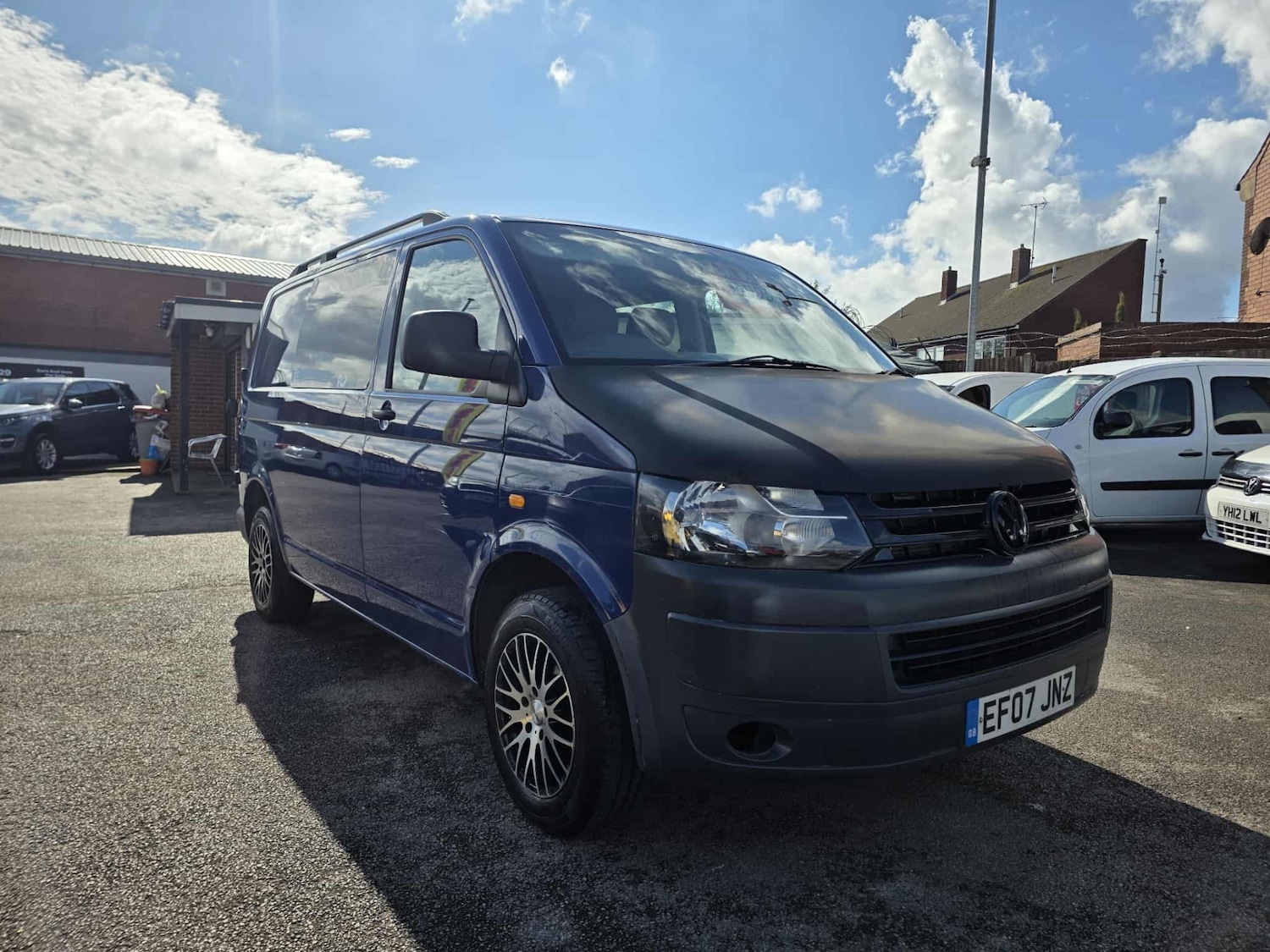 Used Volkswagen Transporter 2007 for sale - 76097173: Photo 2