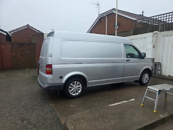 Used Volkswagen Transporter 2006 for sale - 77460047: Photo