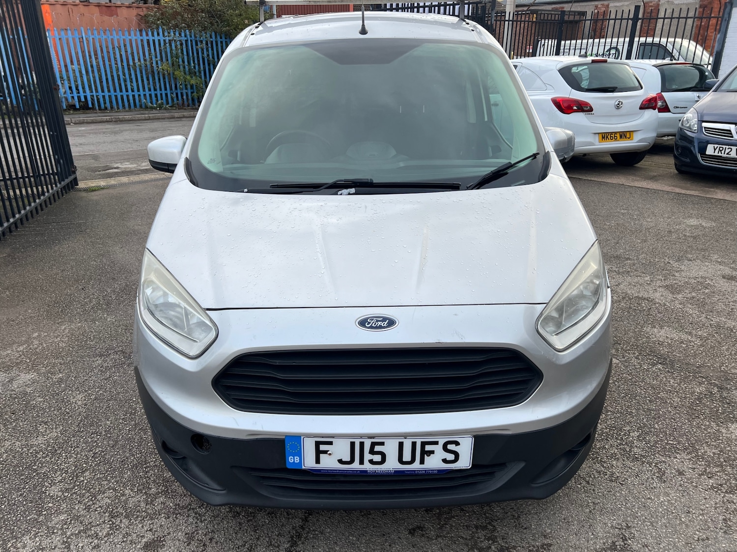 Used Ford Transit Courier 2015 for sale - 76436213: Photo 5