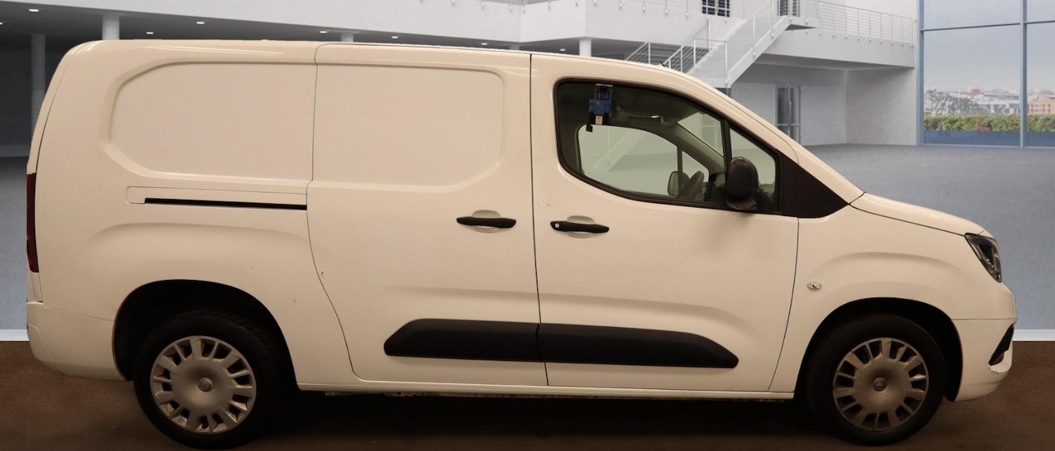 Used Vauxhall Combo 2020 for sale - 76209040: Photo 1