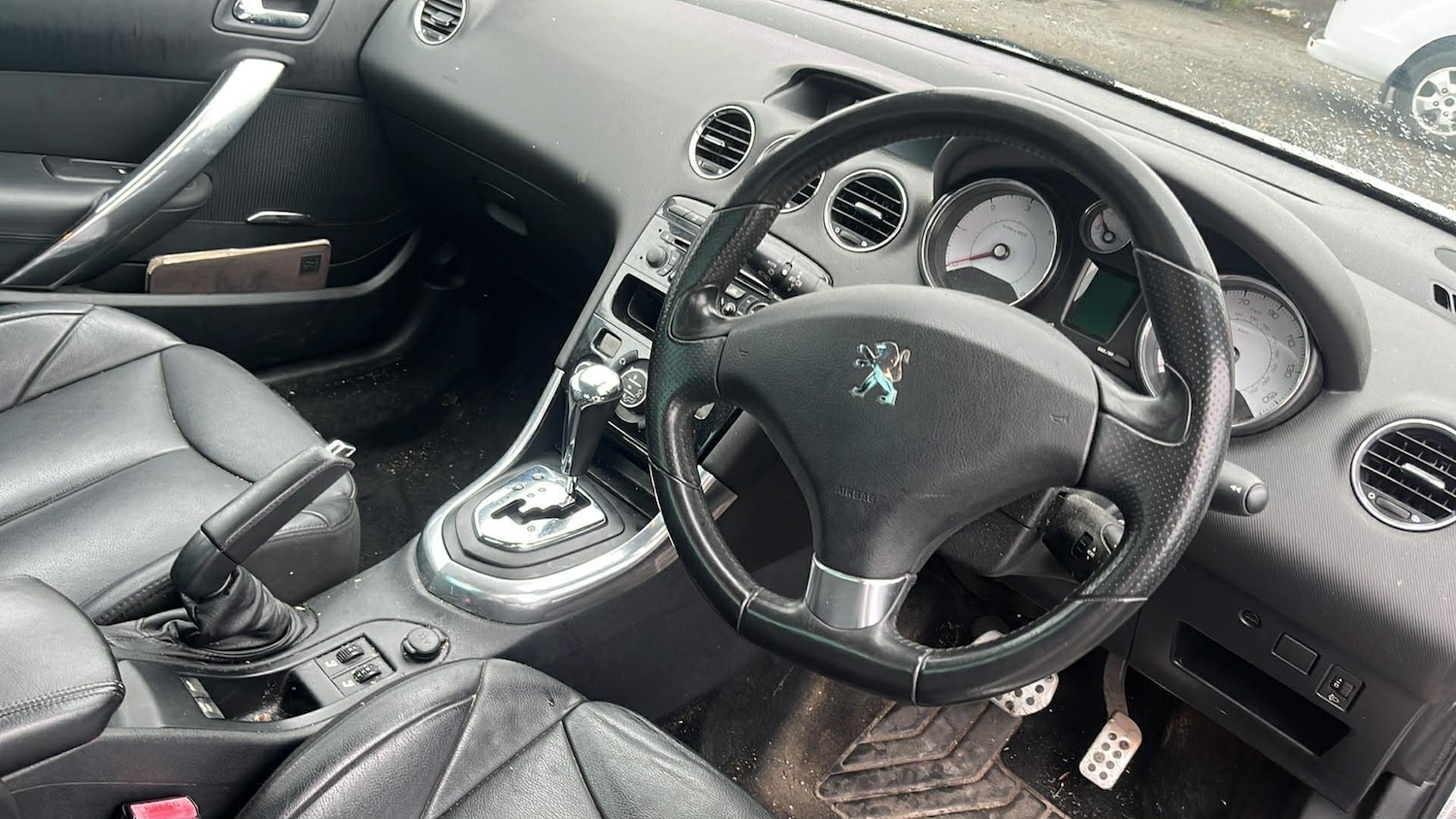 Used Peugeot 308 2010 for sale - 77487011: Photo 3