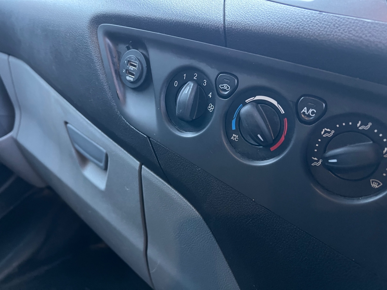 Used Ford Transit Custom 2015 for sale - 76846118: Photo 11