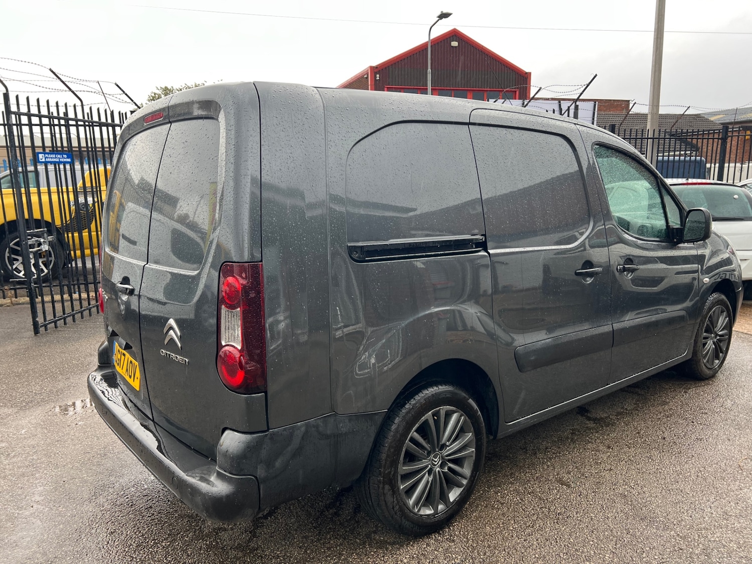 Used Citroen Berlingo 2017 for sale - 76142425: Photo 8