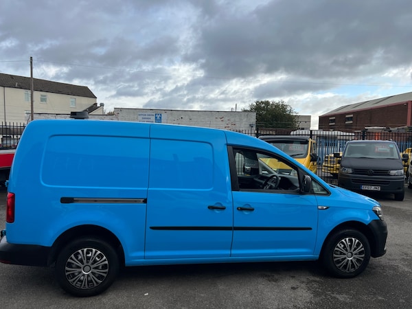 Used Volkswagen Caddy Maxi 2015 for sale - 76163780: Photo 11