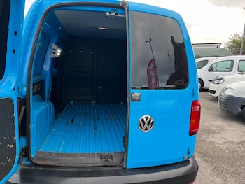 Used Volkswagen Caddy Maxi 2015 for sale - 76163780: Photo 3