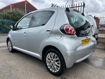 Used Toyota AYGO 2010 for sale - 78815753: Photo