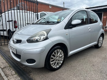 Used Toyota AYGO 2010 for sale - 78815753: Photo