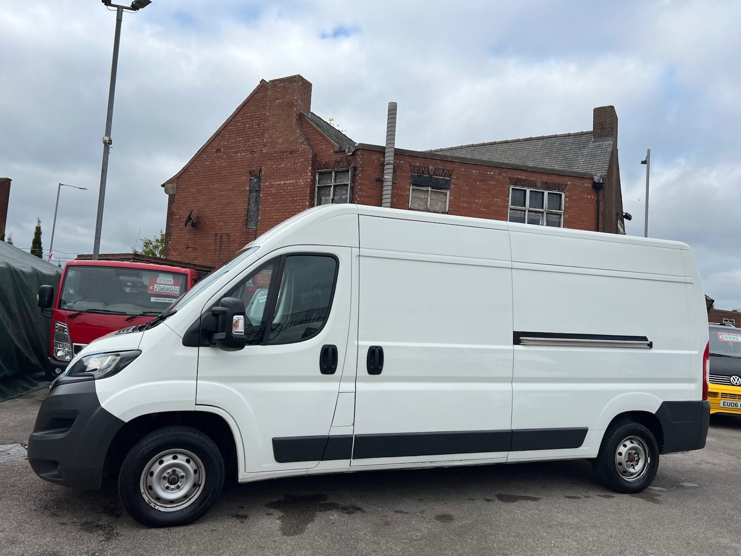 Used Peugeot Boxer 2018 for sale - 76231833: Photo 1