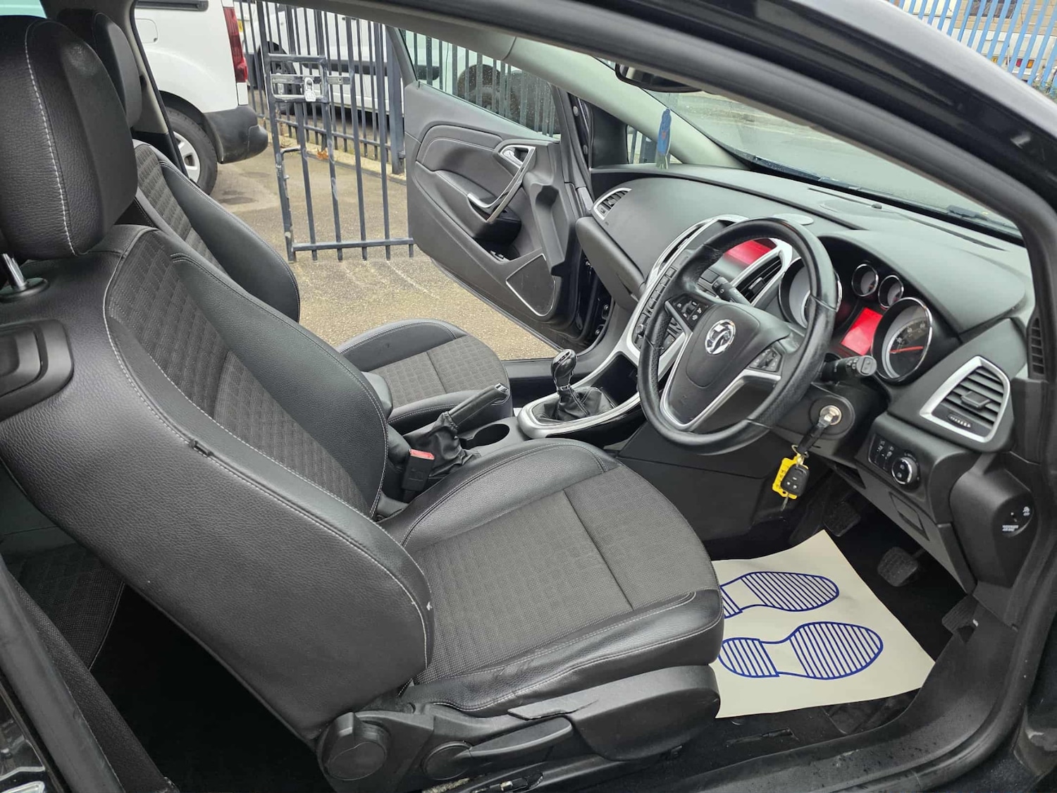 Used Vauxhall Astra GTC 2013 for sale - 75144337: Photo 10